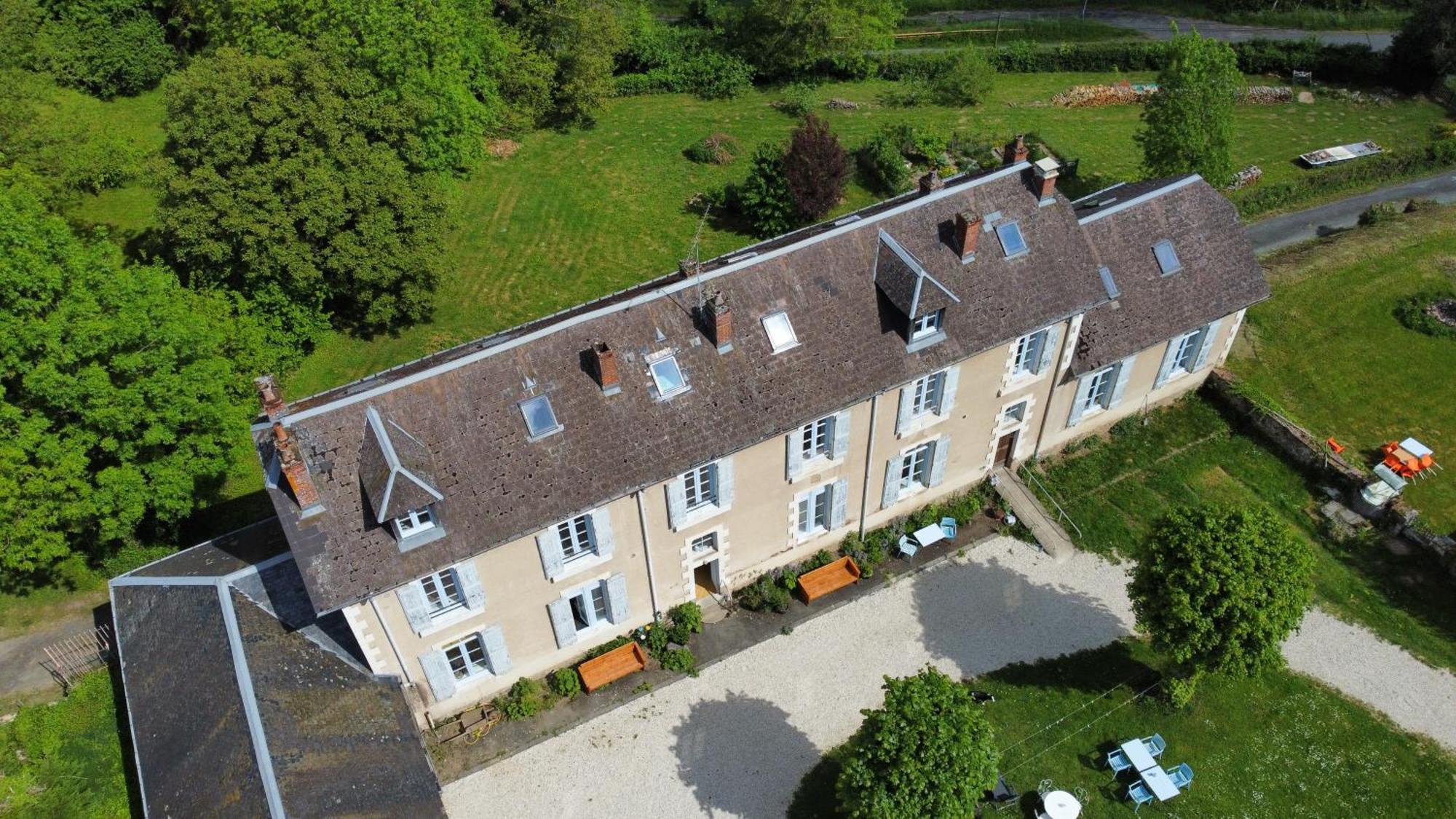 L' Ancienne Ecole Du Morvan Larochemillay 외부 사진