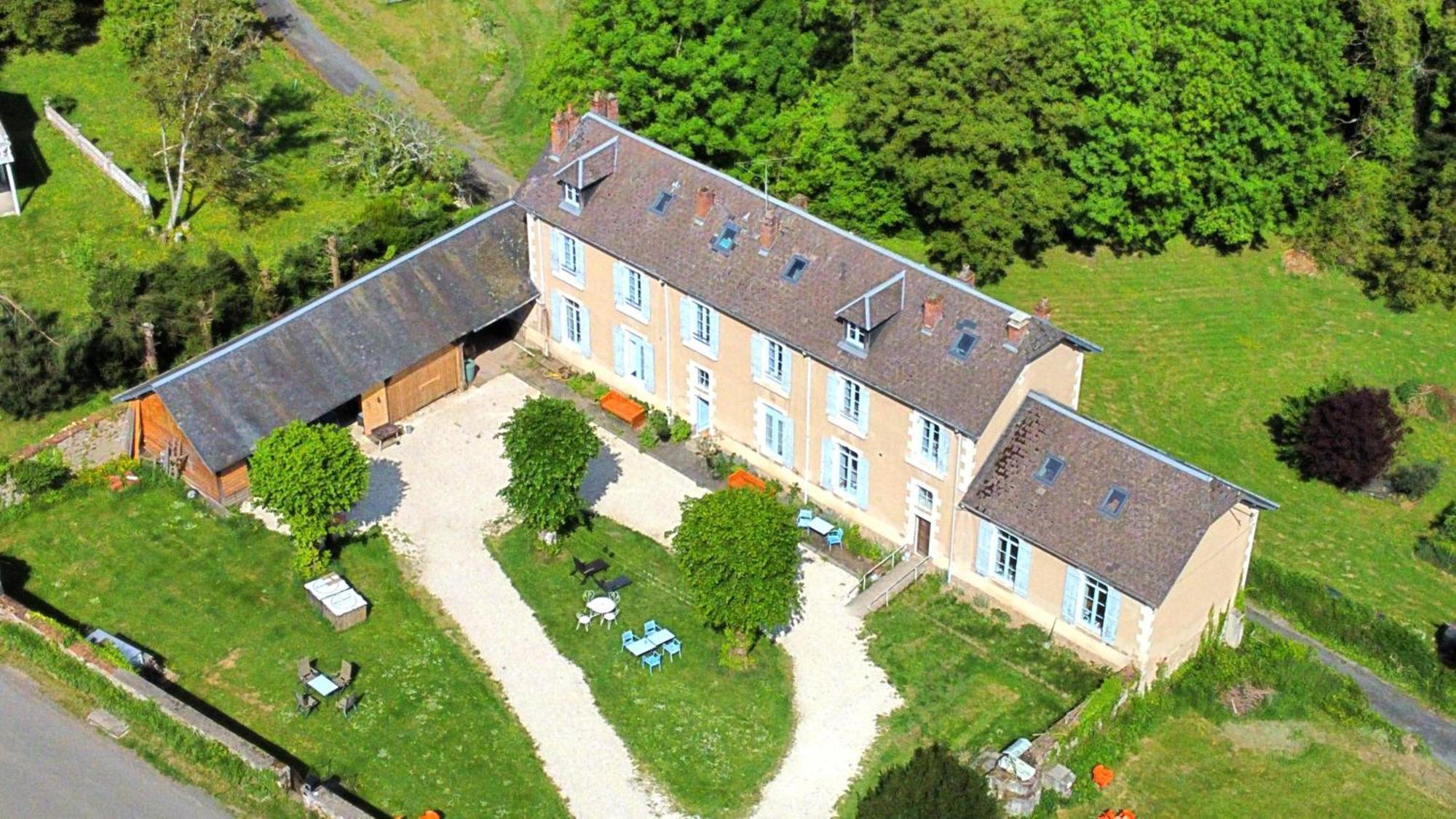 L' Ancienne Ecole Du Morvan Larochemillay 외부 사진